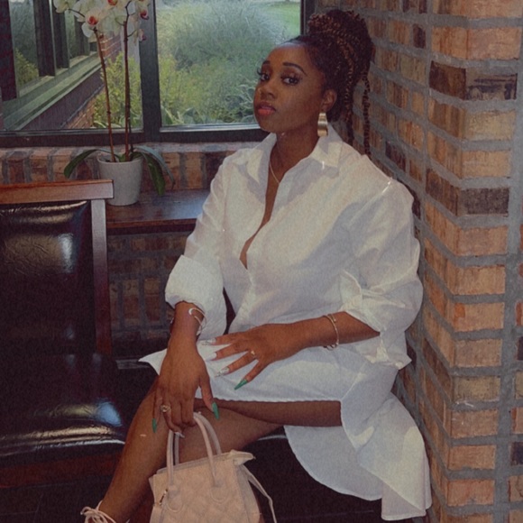 Meet the Posher Other - Meet your Posher, Quenisha